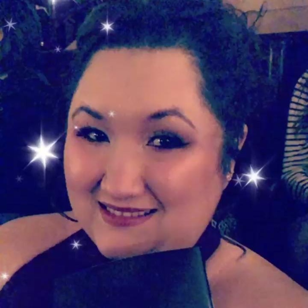 Meet your Posher, Niki